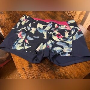 Women’s large Sport shorts